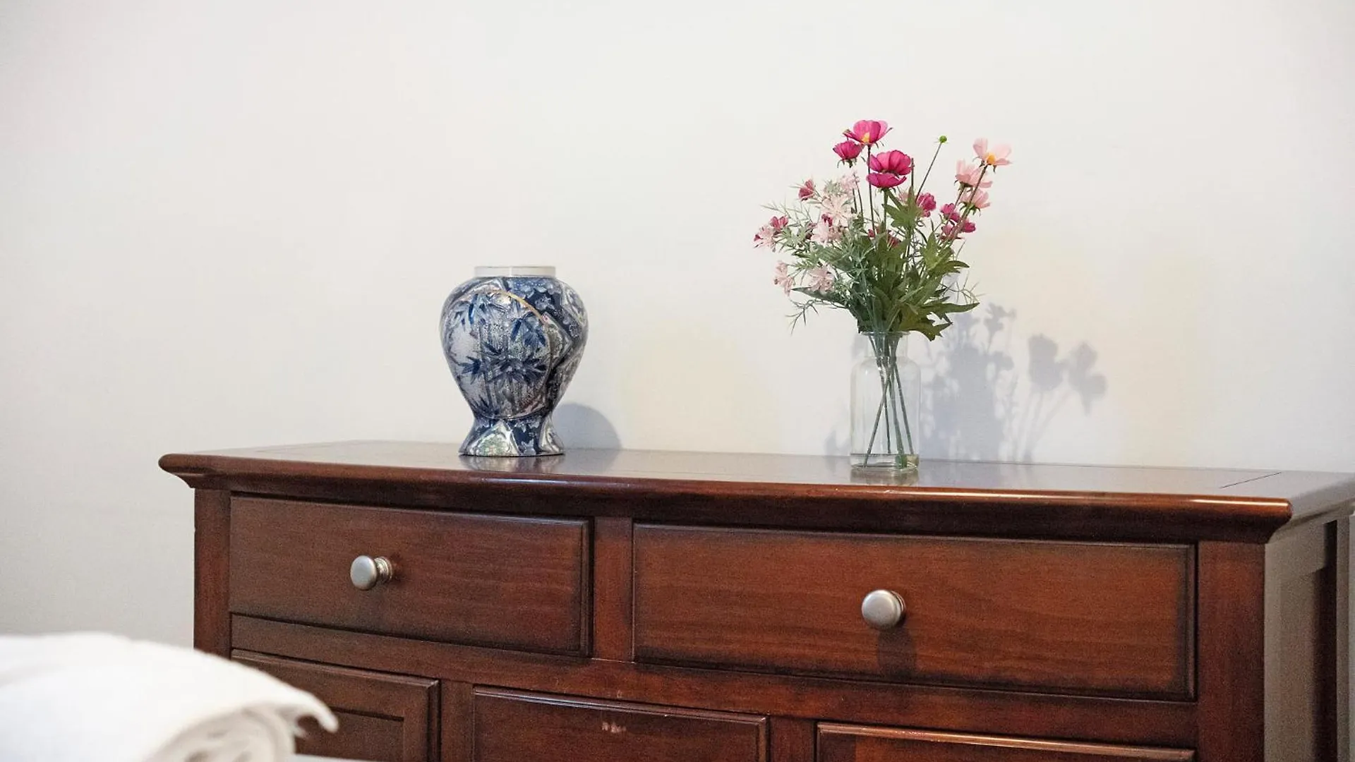 Unique! 5Br In Queen Street ريدكار بيت للعطل