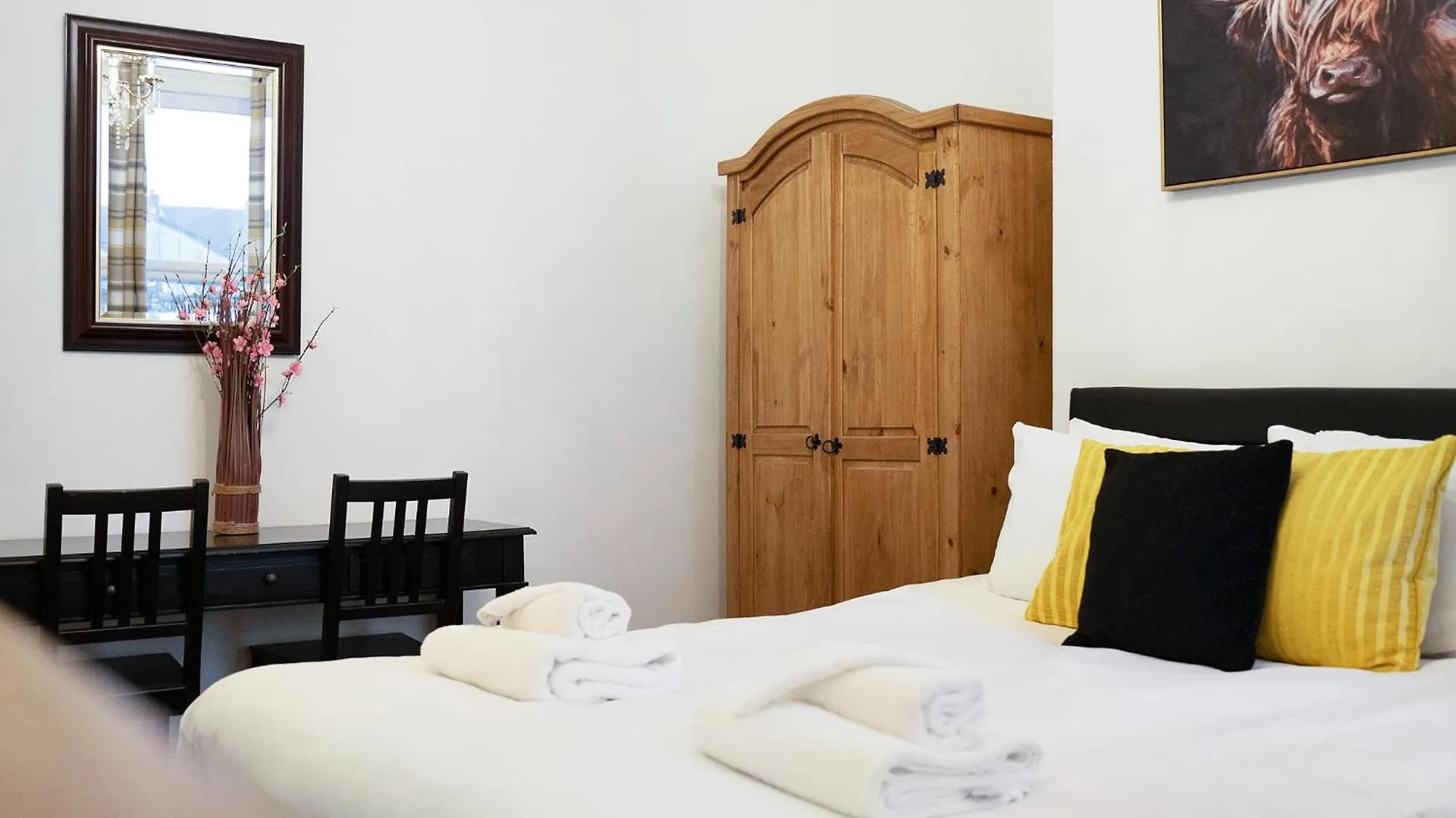 Unique! 5Br In Queen Street ريدكار